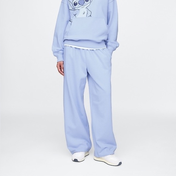 Gap x Disney Stitch Baggy Wide Leg Sweatpants - Picture 2 of 3